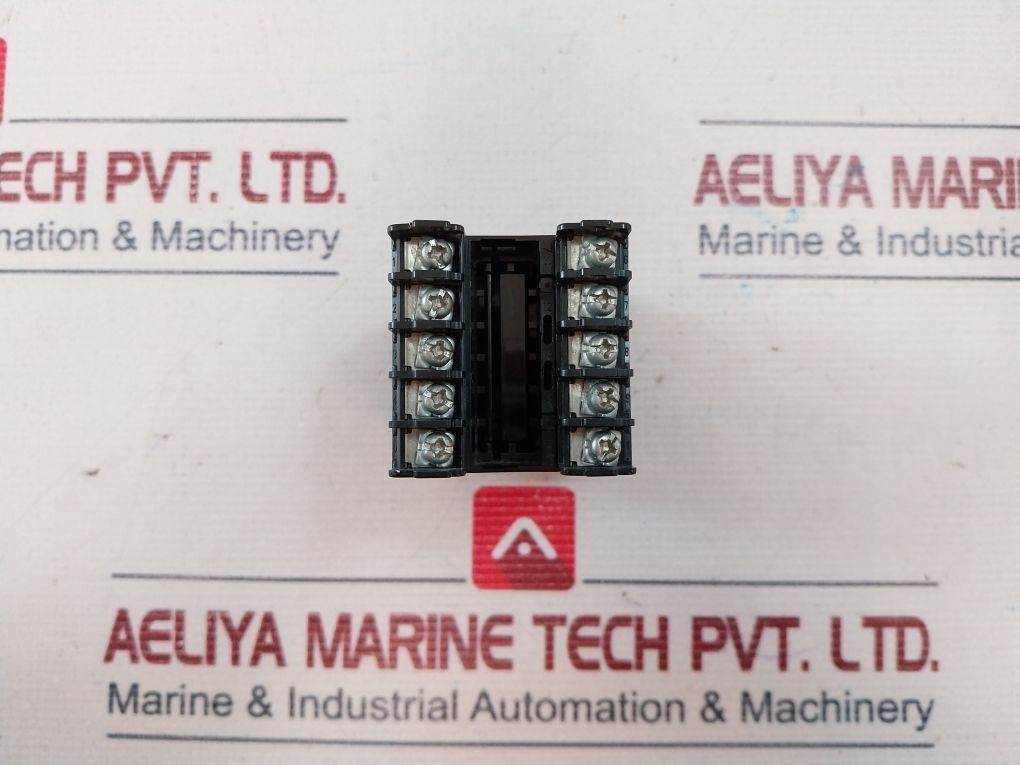 Omron E5Csv-r1T-500 Temperature Controller 250Vac