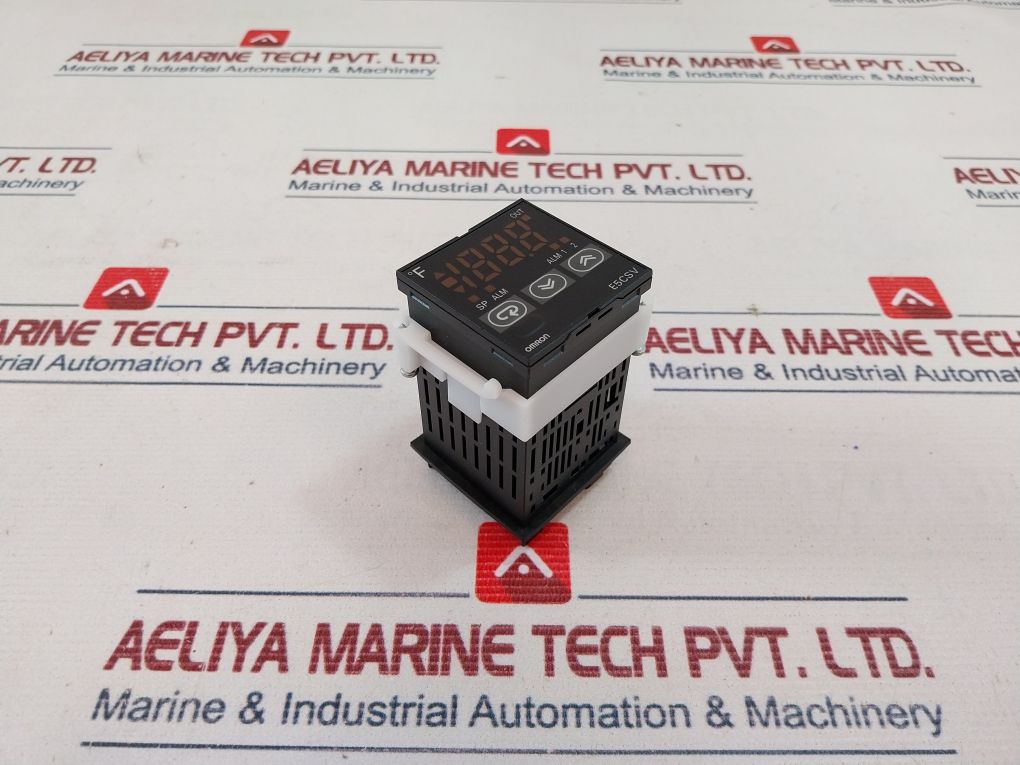 Omron E5Csv-r1T-f Temperature Controller 50/60Hz