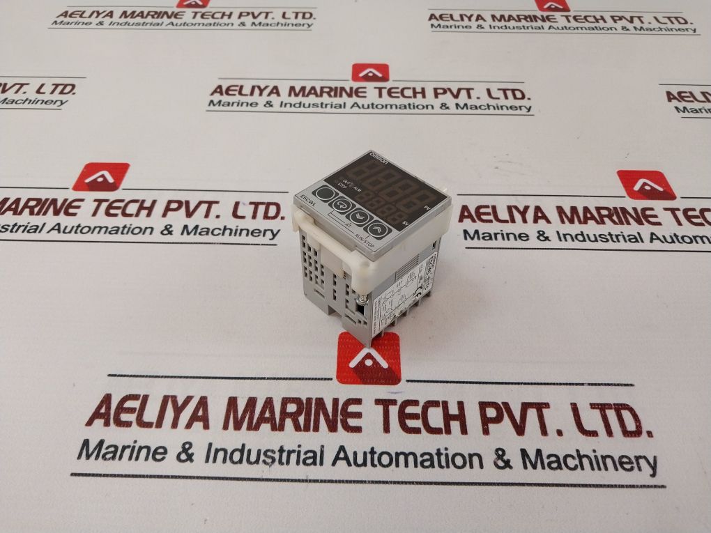 Omron E5Cwl-r1Tc Temperature Controller 100 To 240 Vac