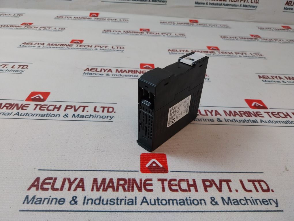 Omron E5Dc-qx2Asm-802 Digital Temperature Controller 250Vac