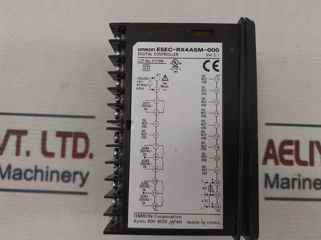 Omron E5Ec-rx4A5M-000 Digital Controller 100 To 240 Vac
