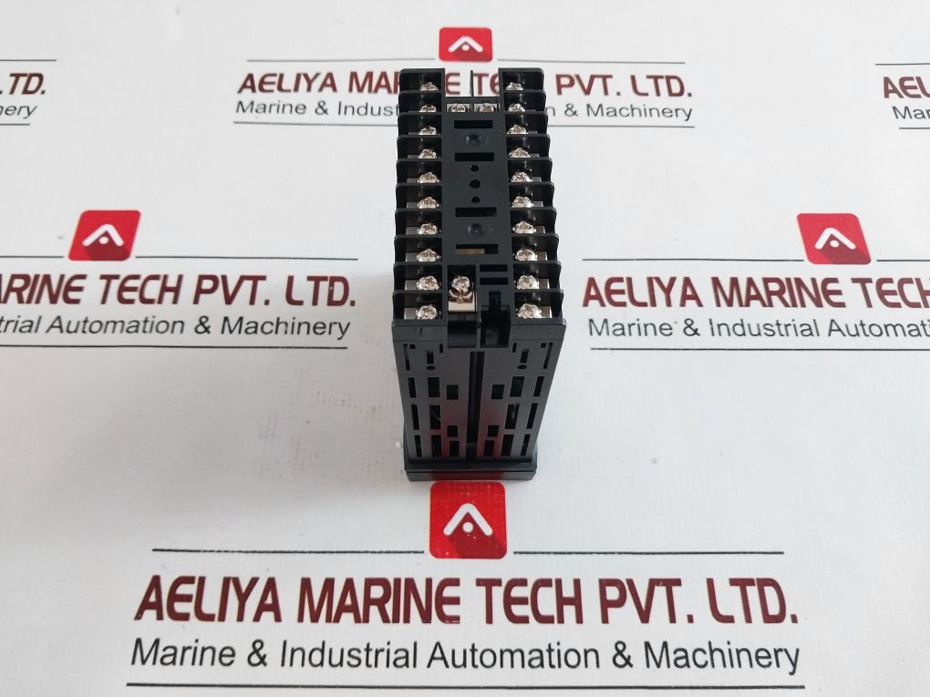 Omron E5Ek-prr2-500 Digital Controller

