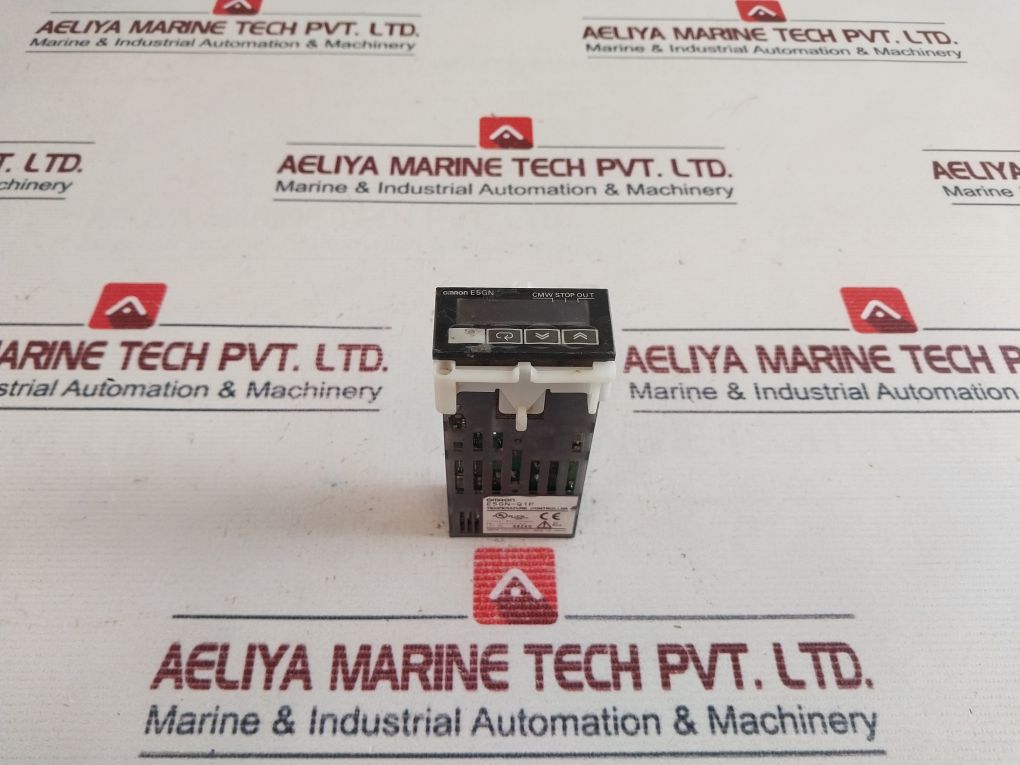 Omron E5Gn-q1P Temperature Controller 12Vdc