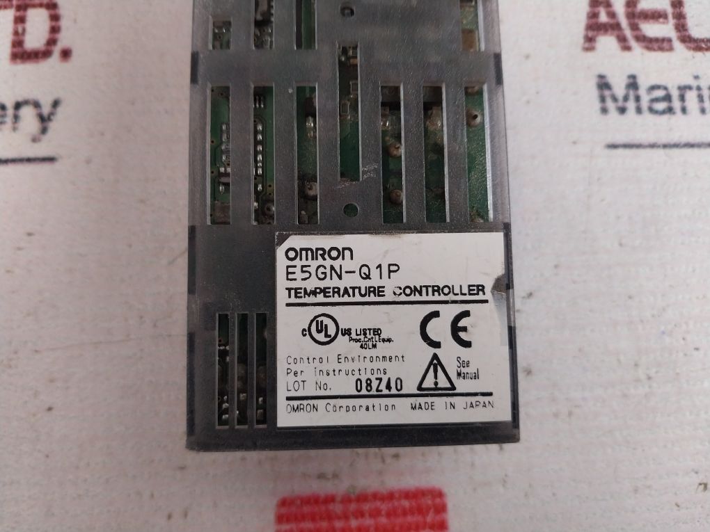 Omron E5Gn-q1P Temperature Controller 12Vdc
