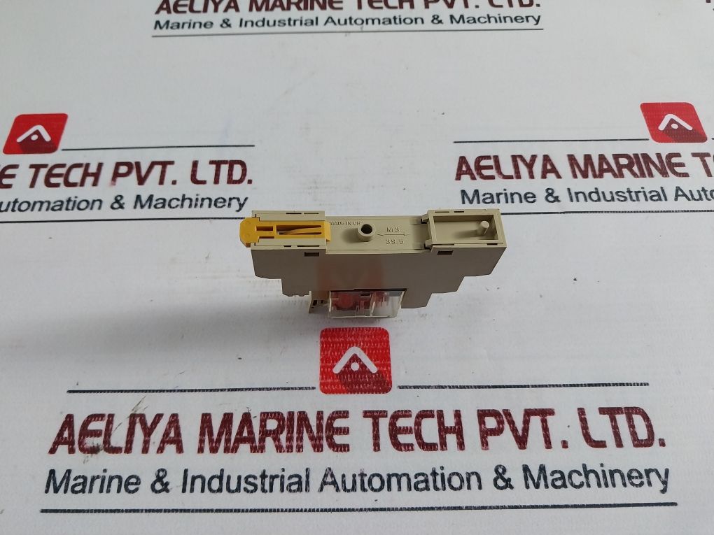 Omron G2R-1-sn Relay With Base