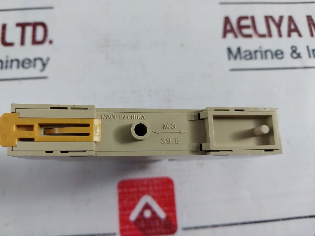 Omron G2R-1-sn Relay With Base