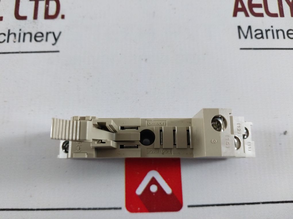 Omron G2R-1-sn (S) Relay With Socket