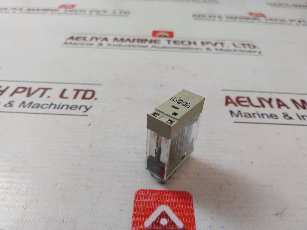 Omron G2R-2-sn(S) Relay 120Vac