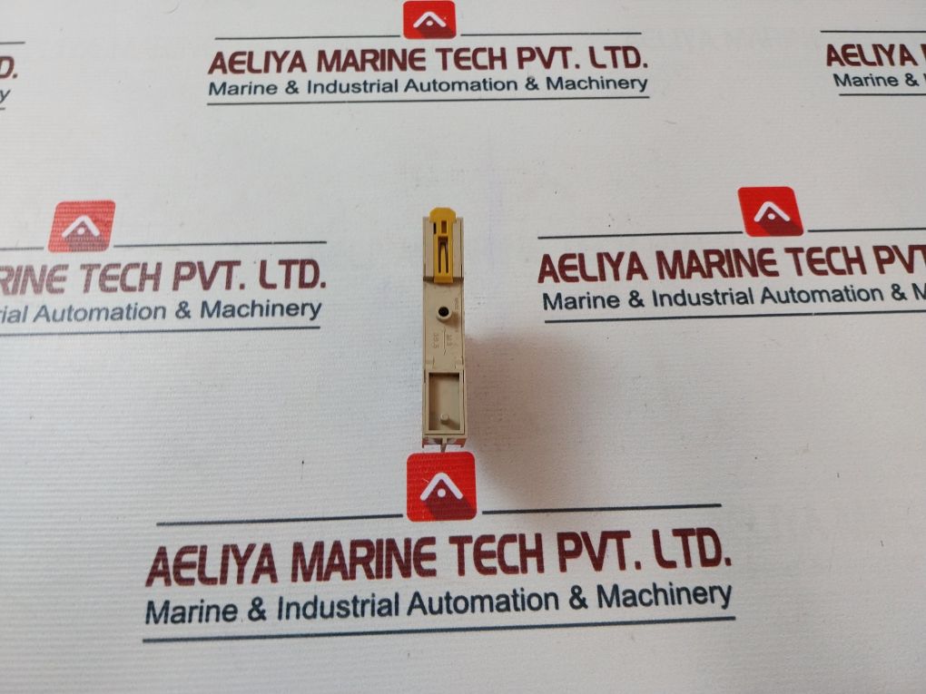 Omron G2R-2-snd Relay 24 Vdc