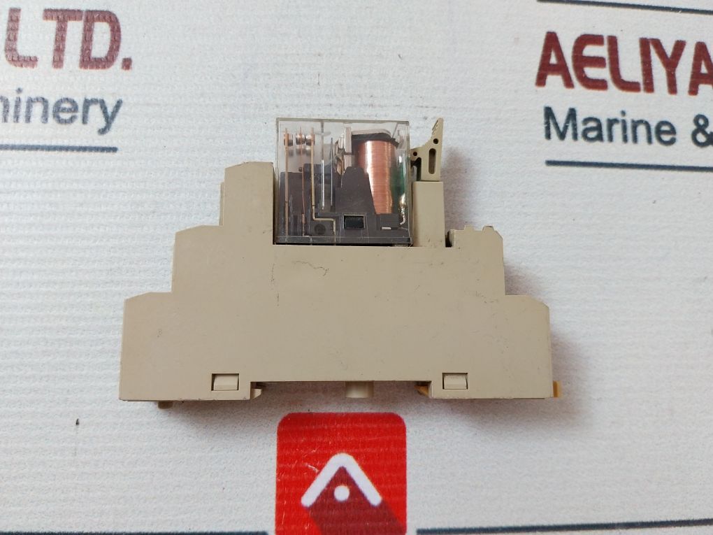 Omron G2R-2-snd Relay 24 Vdc