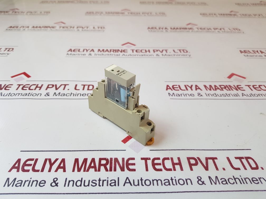 Omron G2R-2-snd(S) Relay With Socket