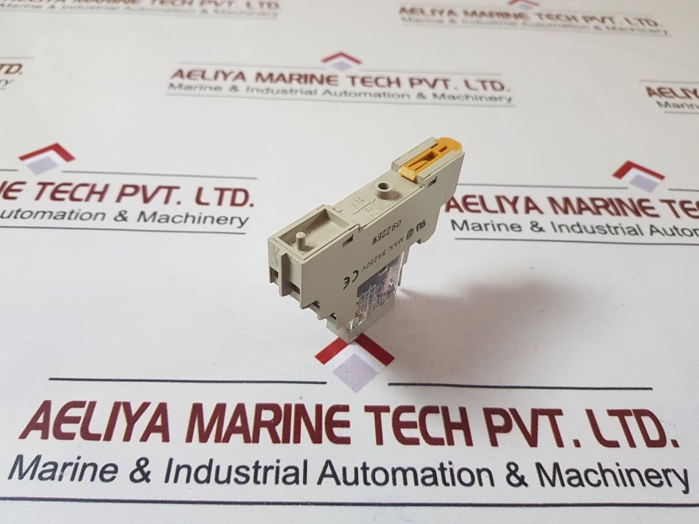 Omron G2R-2-sni(S) Relay With Socket