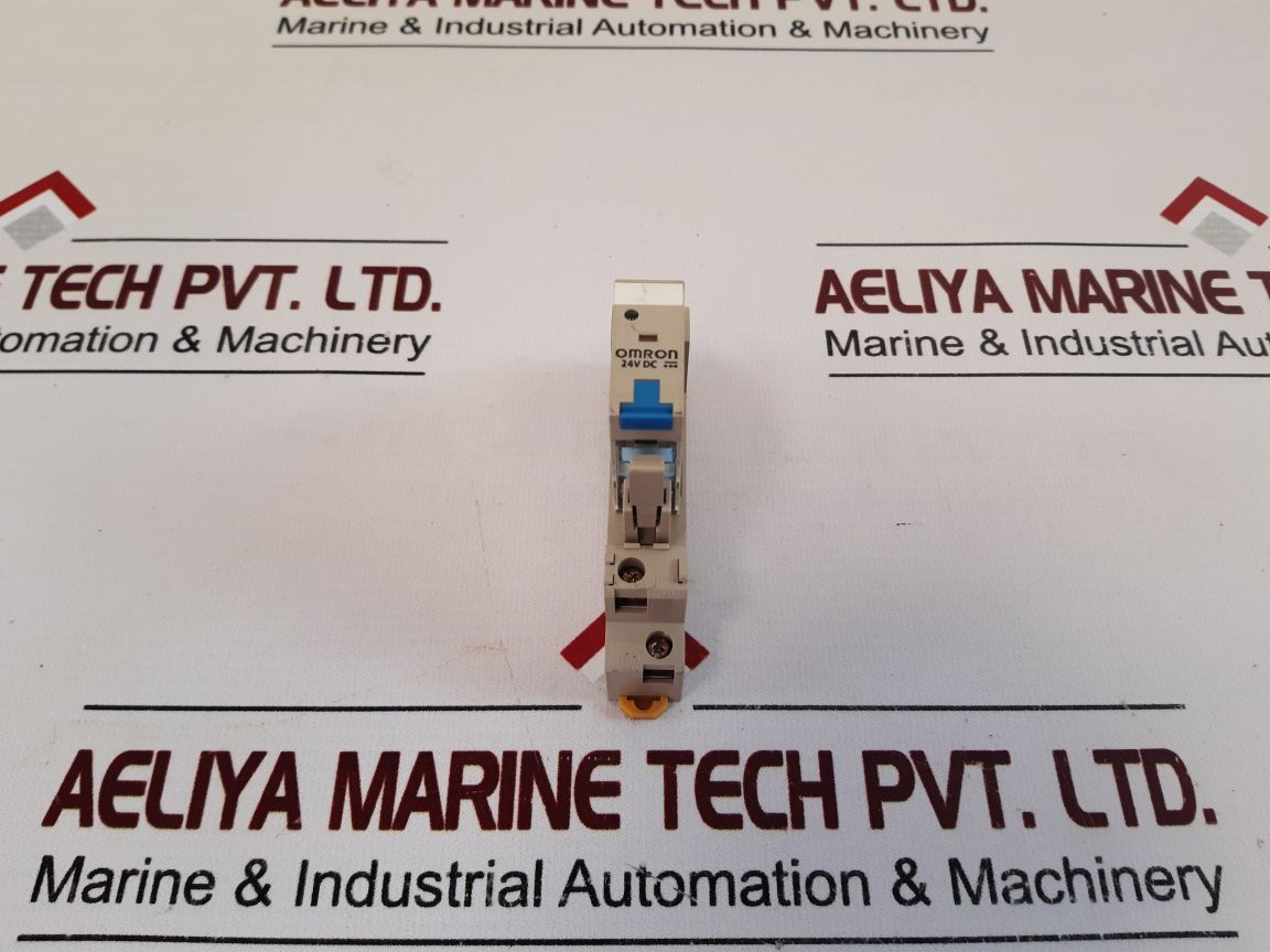 Omron G2R-2-sni (S) Relay With Socket