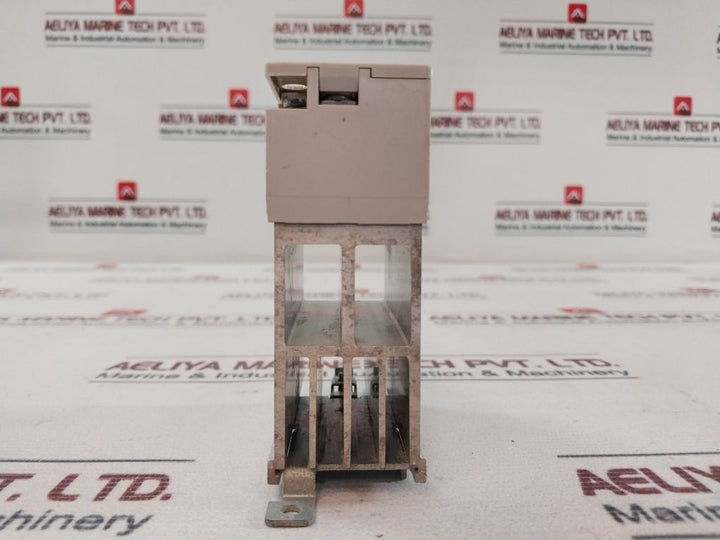 Omron G3Pa-420B Solid State Relay 5-24Vdc---