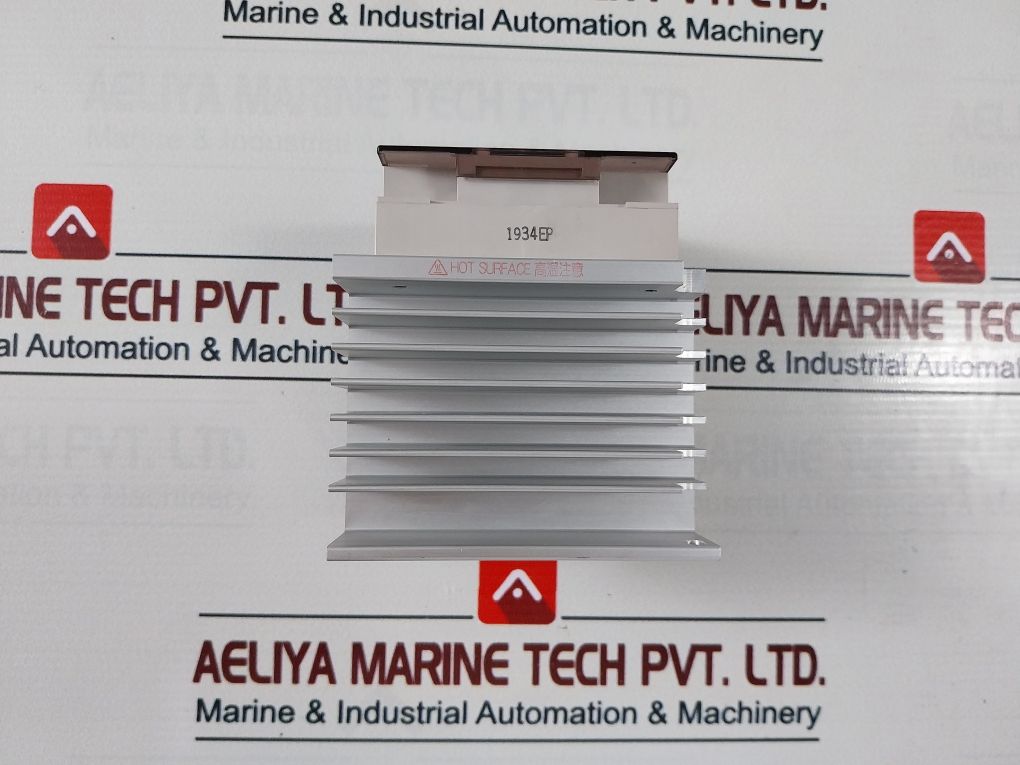 Omron G3Pb-215B-2H-vd Solid State Contactor 