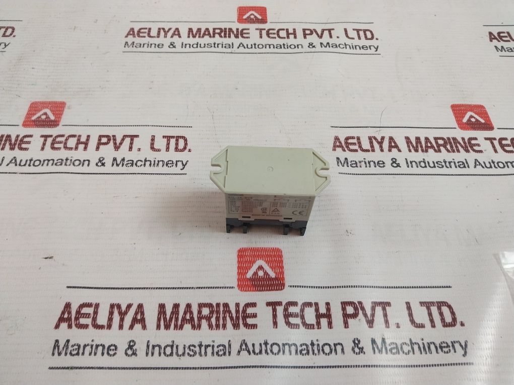 Omron G7L-2A-bub Power Relay 200-240 Vac