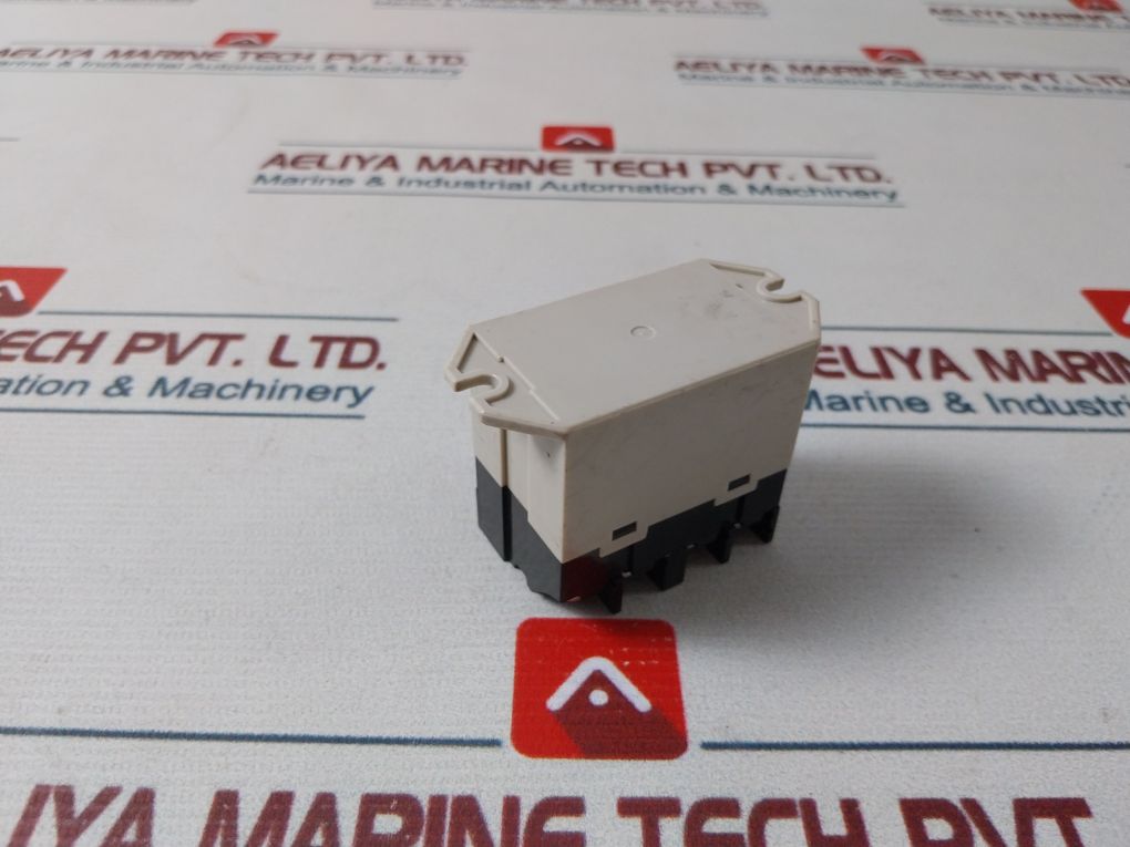 Omron G7L-2A-bub Power Relay 200-240Vac