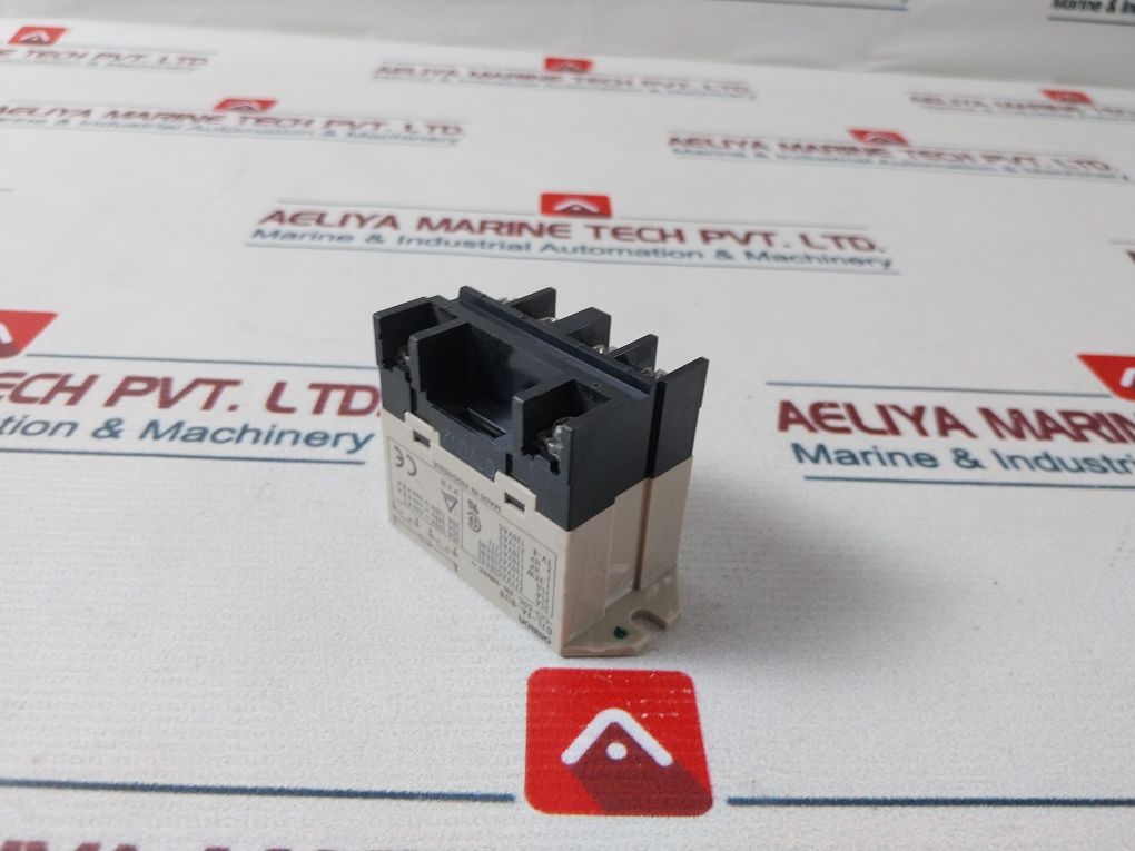 Omron G7L-2A-bub Power Relay 200-240Vac