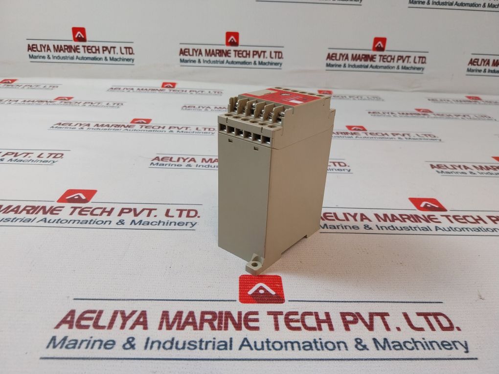 Omron G9Sa-321-t30 Safety Relay Unit