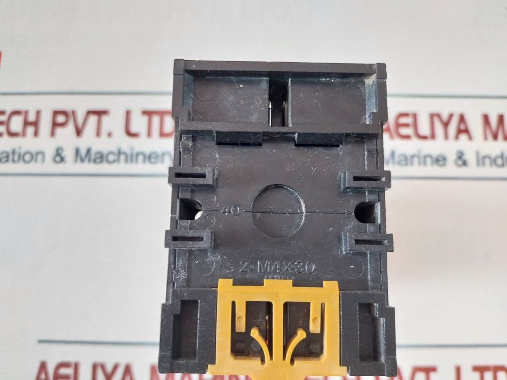 Omron H3Ba-305 Timer 100/110/120Vac 50/60Hz