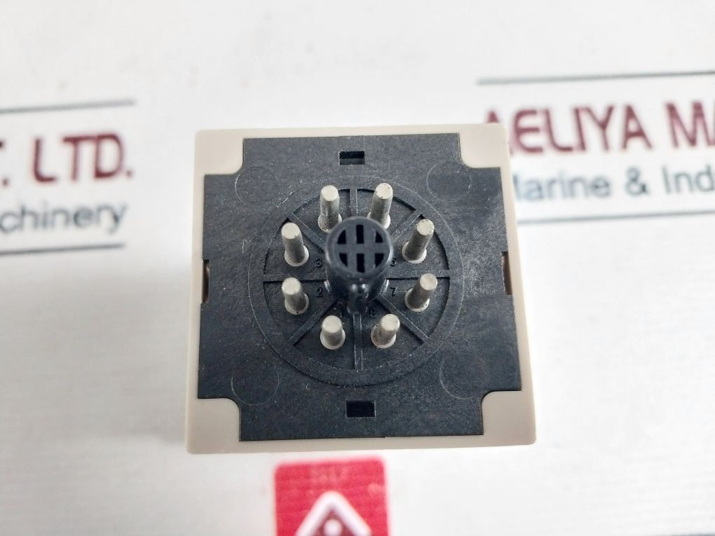 Omron H3Ba-8 Delay Timer 0-1.0 Sec