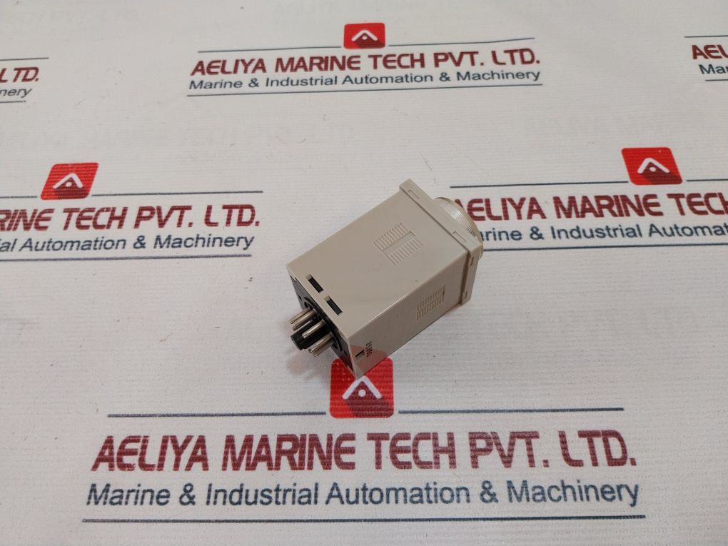 Omron H3Ba-8 Timer 0-10 Sec 24 Vdc