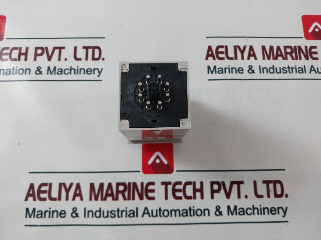 Omron H3Ba-8 Timer 50/60Hz