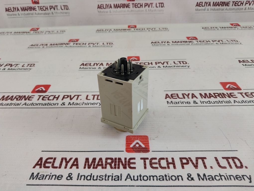 Omron H3Ba-8H Timer 100/110/120 Vac 50/60Hz