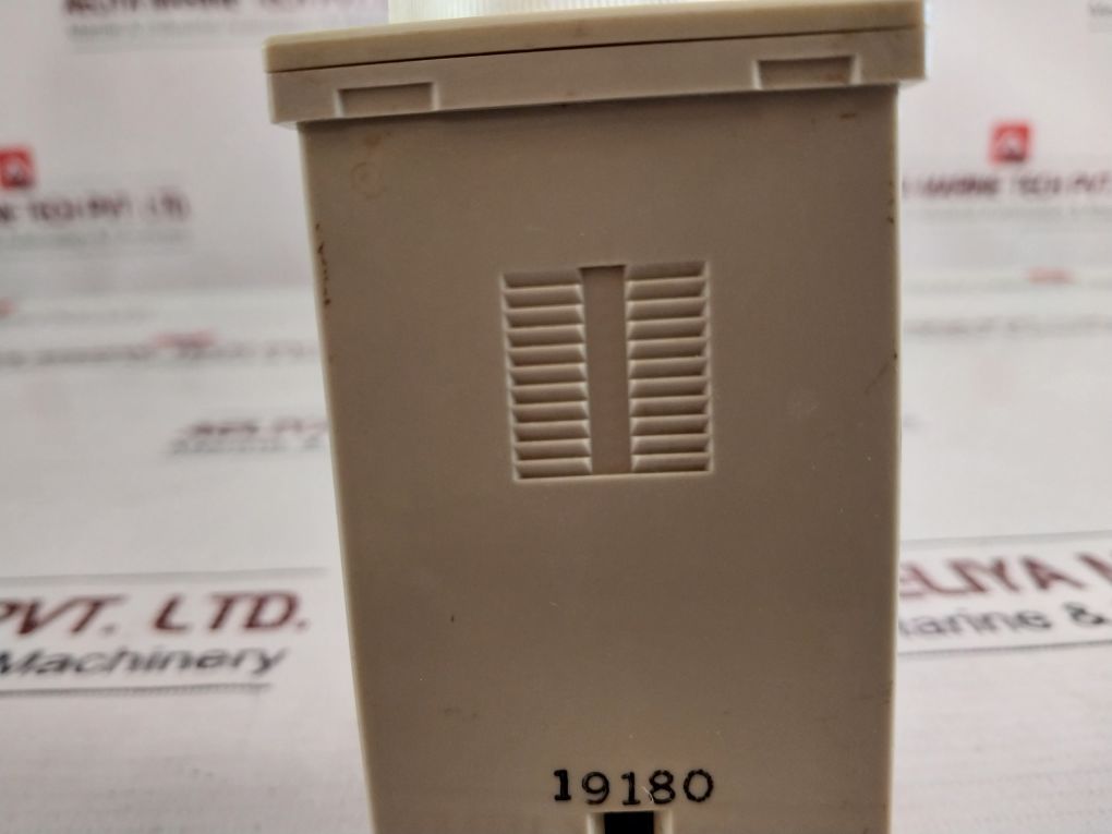 Omron H3Ba-8H Timer 100/110/120 Vac 50/60Hz