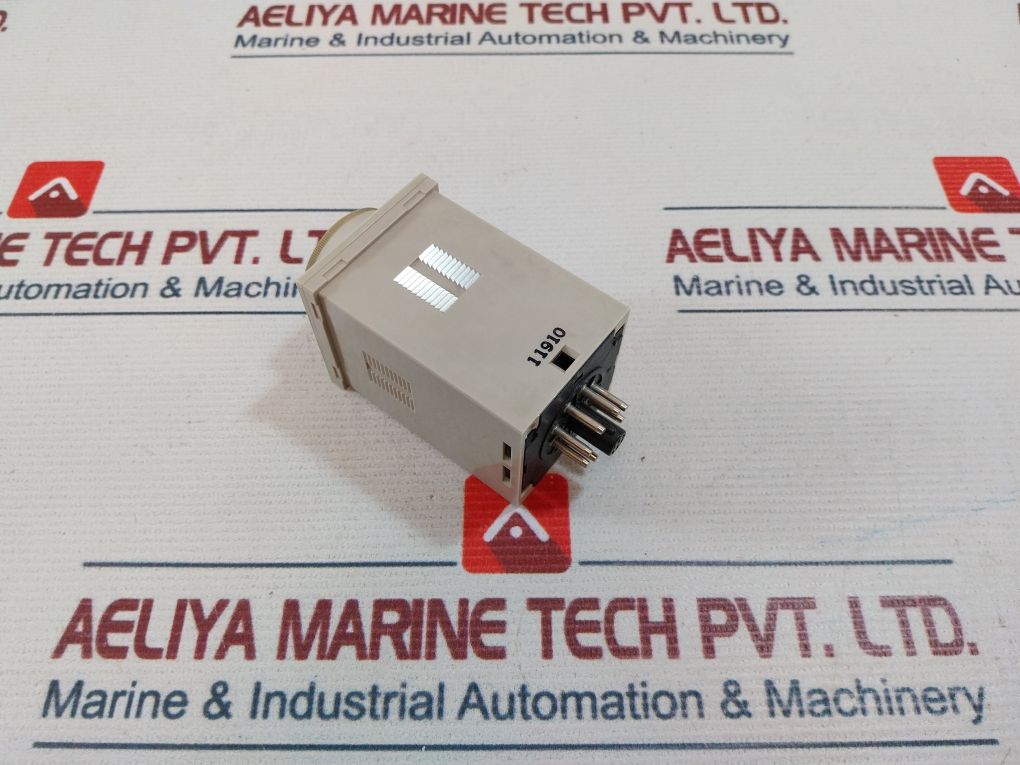 Omron H3Ba-8H Timer 250Vac
