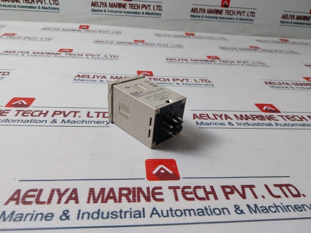 Omron H3Ba-8H Timer 0-0.5 Min 5A 250Vac