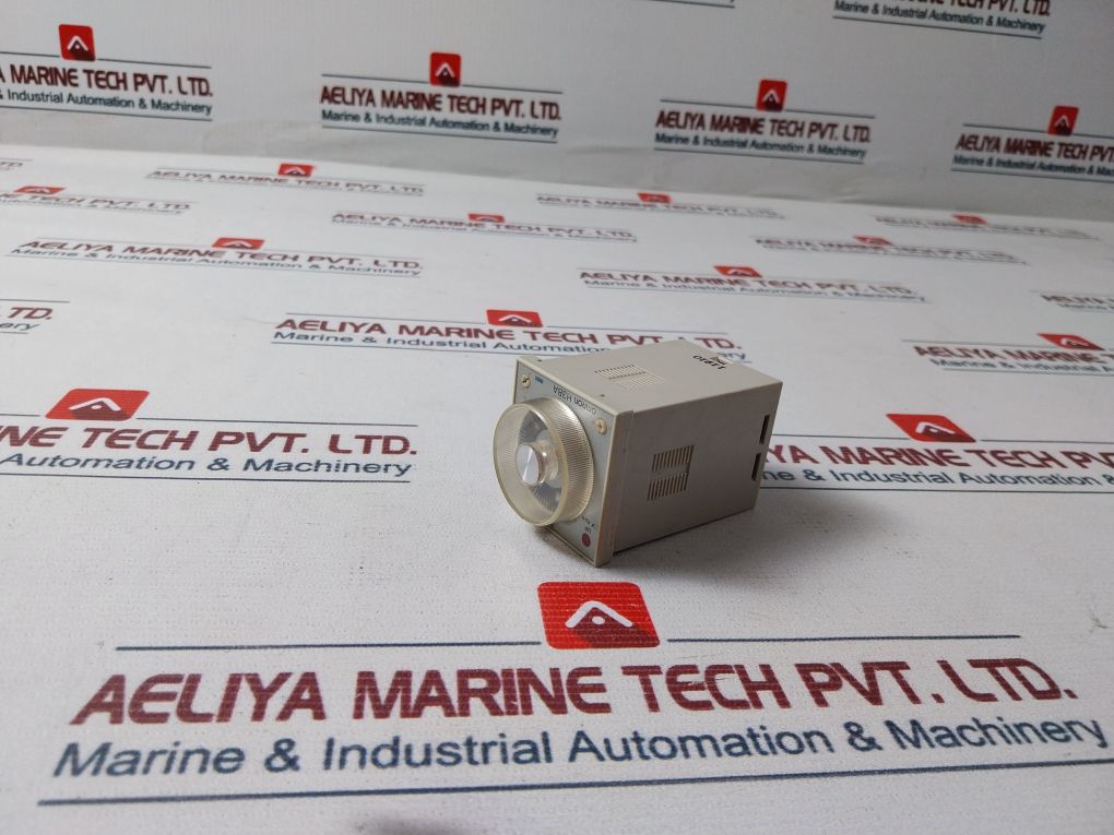 Omron H3Ba-8H Timer 0-0.5 Min 5A 250Vac