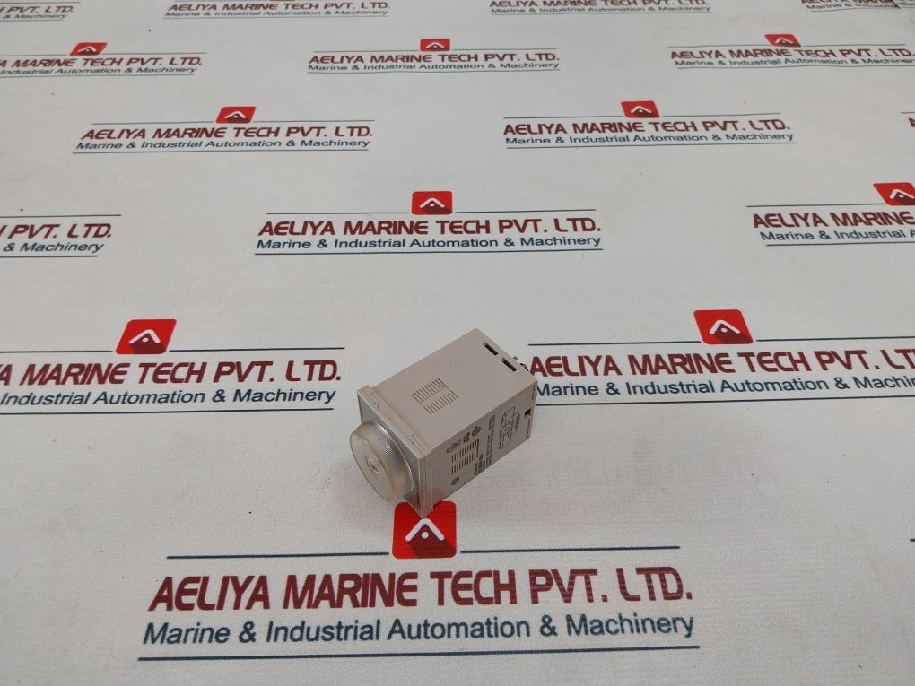 Omron H3Ba-8H Timer 5A 250 Vac