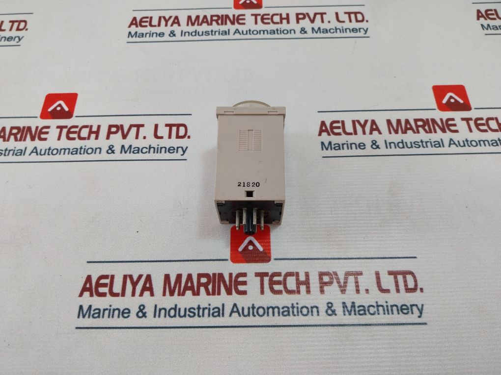 Omron H3Ba-8H Timer 5A 250 Vac