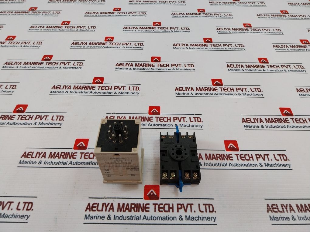 Omron H3Ba-8H Timer Relay With Socket Ac250V 10A