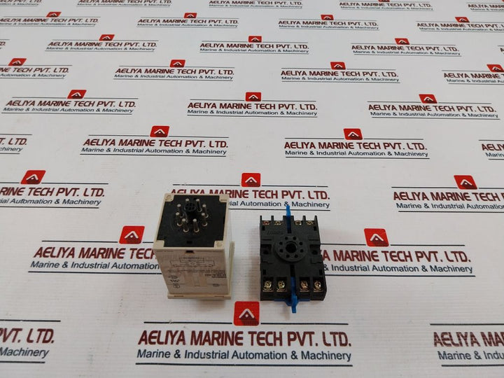 Omron H3Ba-8H Timer Relay With Socket Ac250V 10A