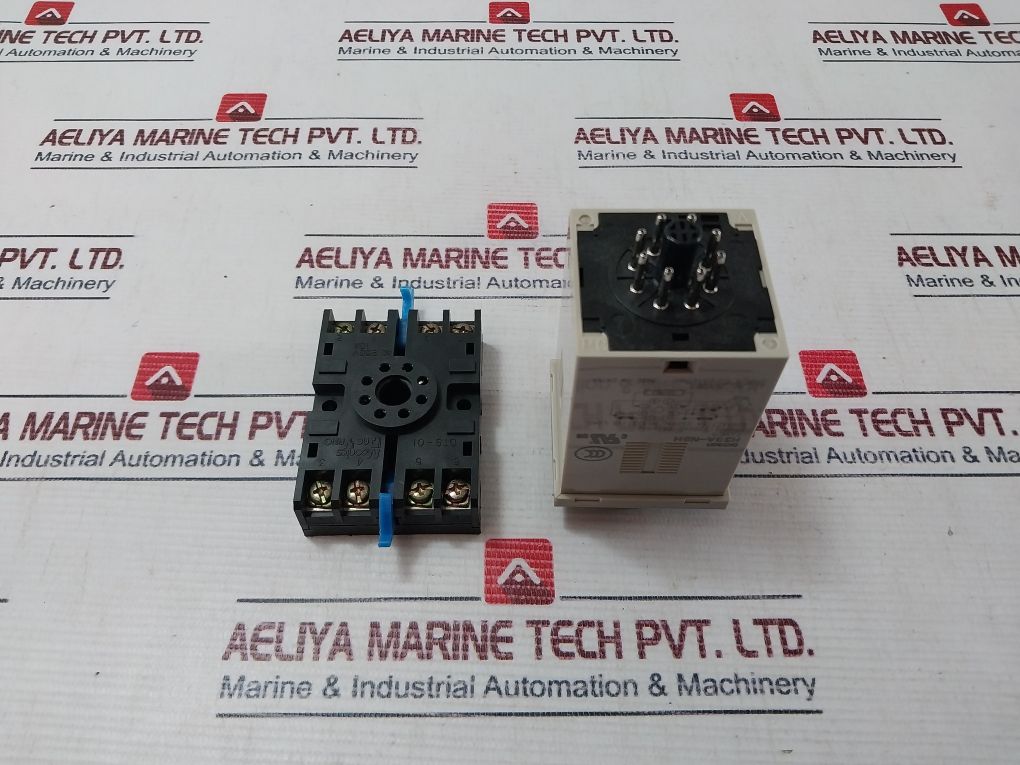 Omron H3Ba-n8H Multifunctional Solid State Timer Relay With Base 0-30 Sec