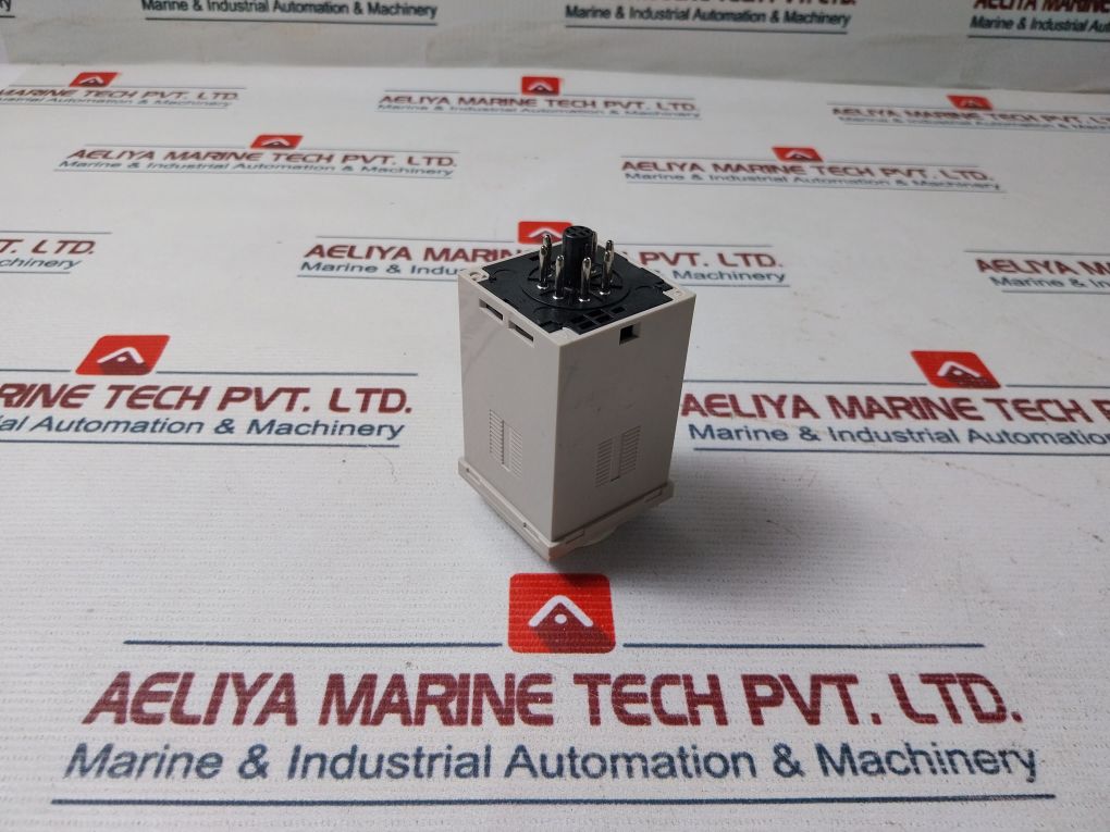 Omron H3Ba-n8H Timer