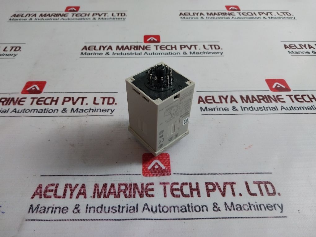 Omron H3Ba-n8H Timer Relay 220Vac 0-1.2 Sec