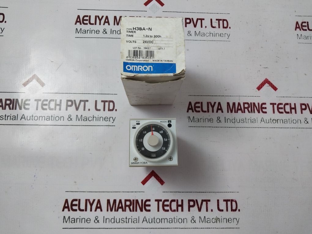 Omron H3Ba-n 5A 250 Vac Timer