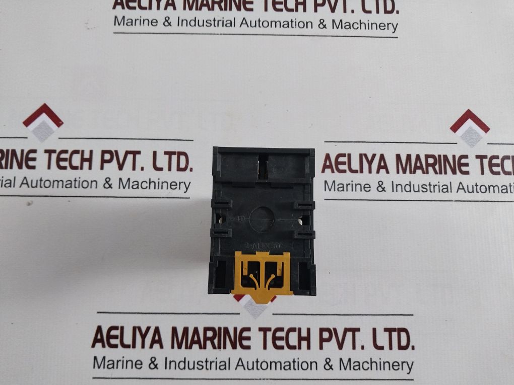 Omron H3Ba-n Timer 110 Vac 50/60Hz