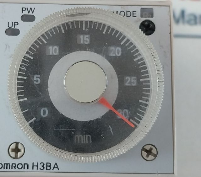 Omron H3Ba-n Timer Relay 0-30 Min 110 Vac 50/60Hz