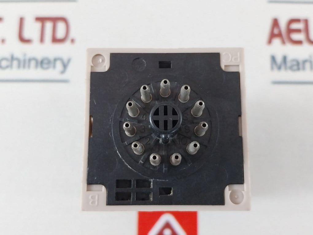 Omron H3Ba-n Timer Relay 0-30 Min 110 Vac 50/60Hz