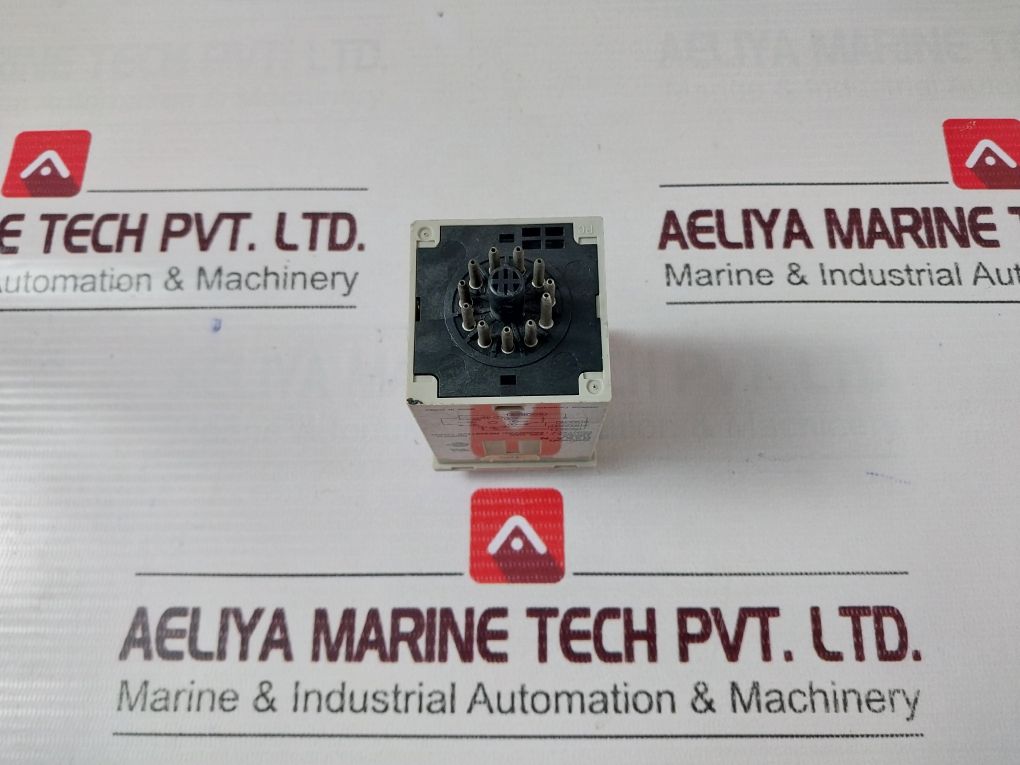 Omron H3Ba-n Timer Relay 0-3 Min 220 Vac 50/60Hz