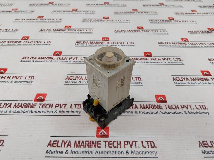 Omron H3Ba-n Timer With Base 0-3 Sec 24Vdc