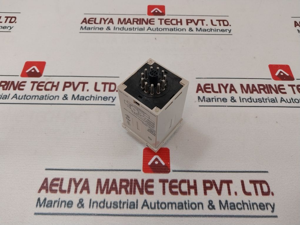 Omron H3Ba Timer 0-1.0 Hrs 5A 250 Vac