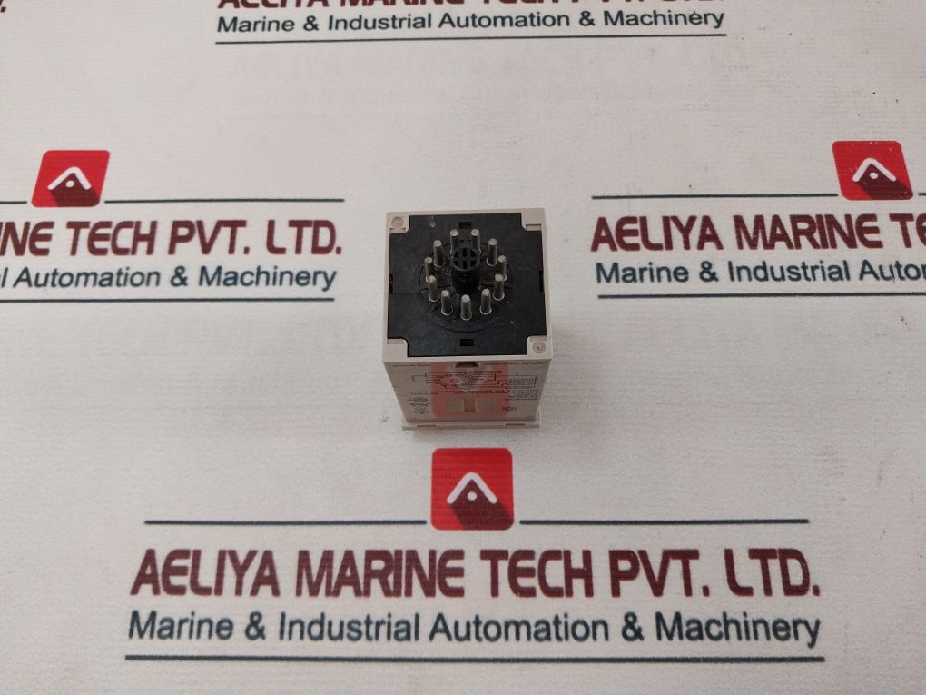 Omron H3Ba Solid-state Timer 200/220/240Vac 50/60 Hz 