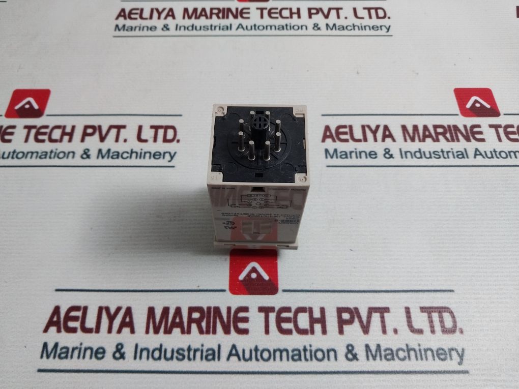 Omron H3Bf-8 Relay Timer 100-120 Vac