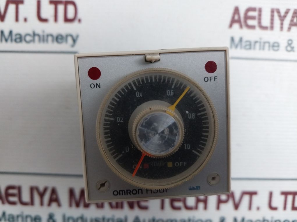 Omron H3Bf-8 Relay Timer 100-120 Vac