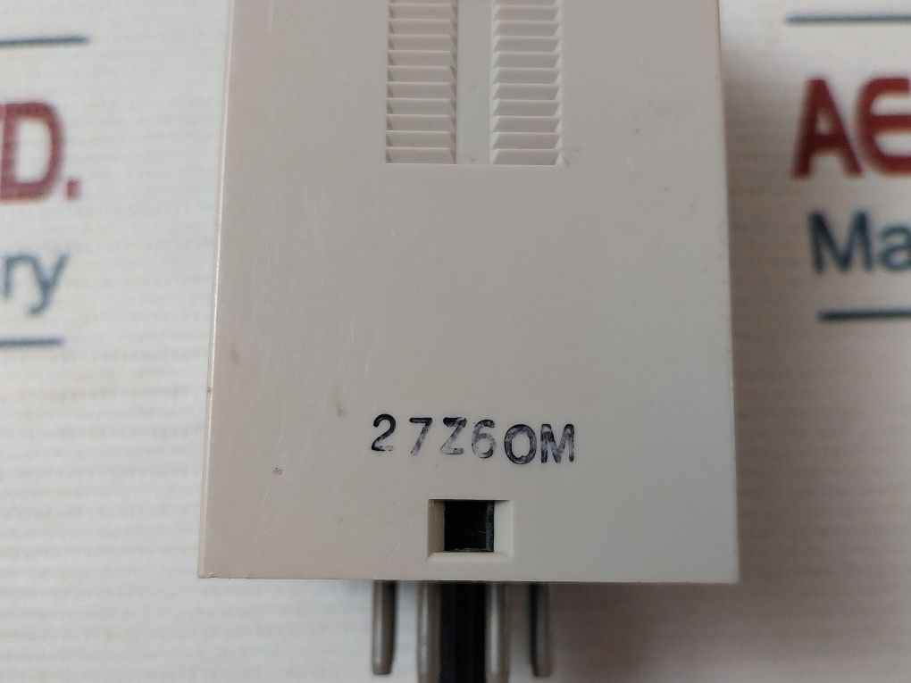 Omron H3Bf-8 Relay Timer 0-5 Sec 100/110/120Vac 50/60Hz